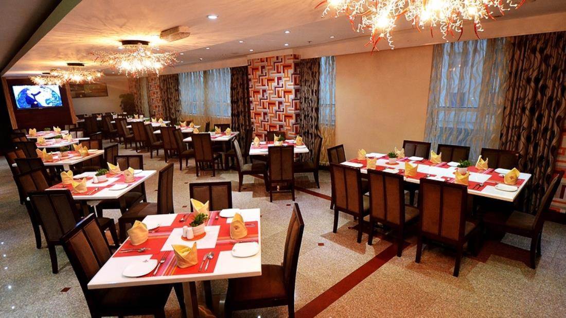 Elegance Castle Hotel Doha Exterior photo